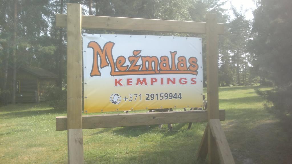 Kempings Mezmalas Usma Exterior foto